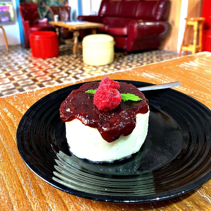 Cheesecake con frutos rojos